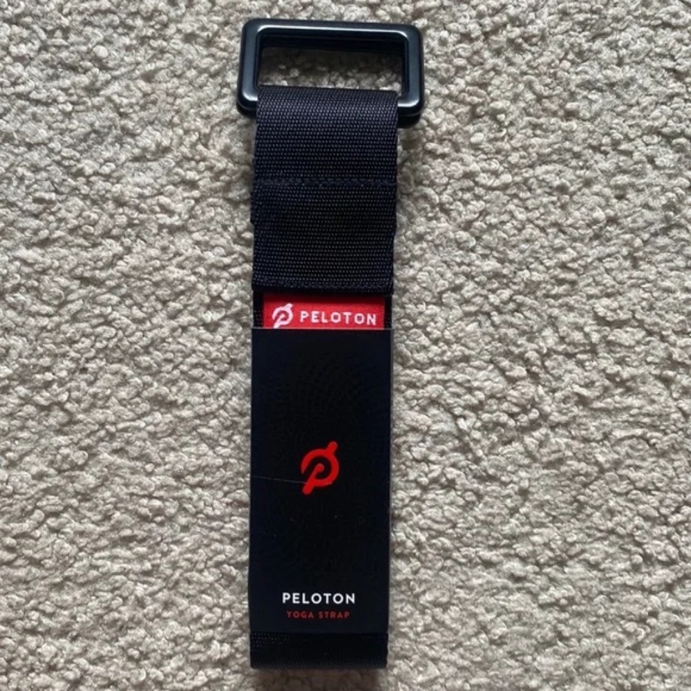 New Peloton Black Yoga Mat Strap